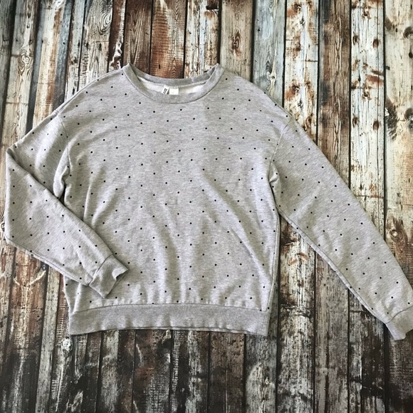 H&M Divided Gray Polkadot Sweatshirt - Picture 3 of 10
